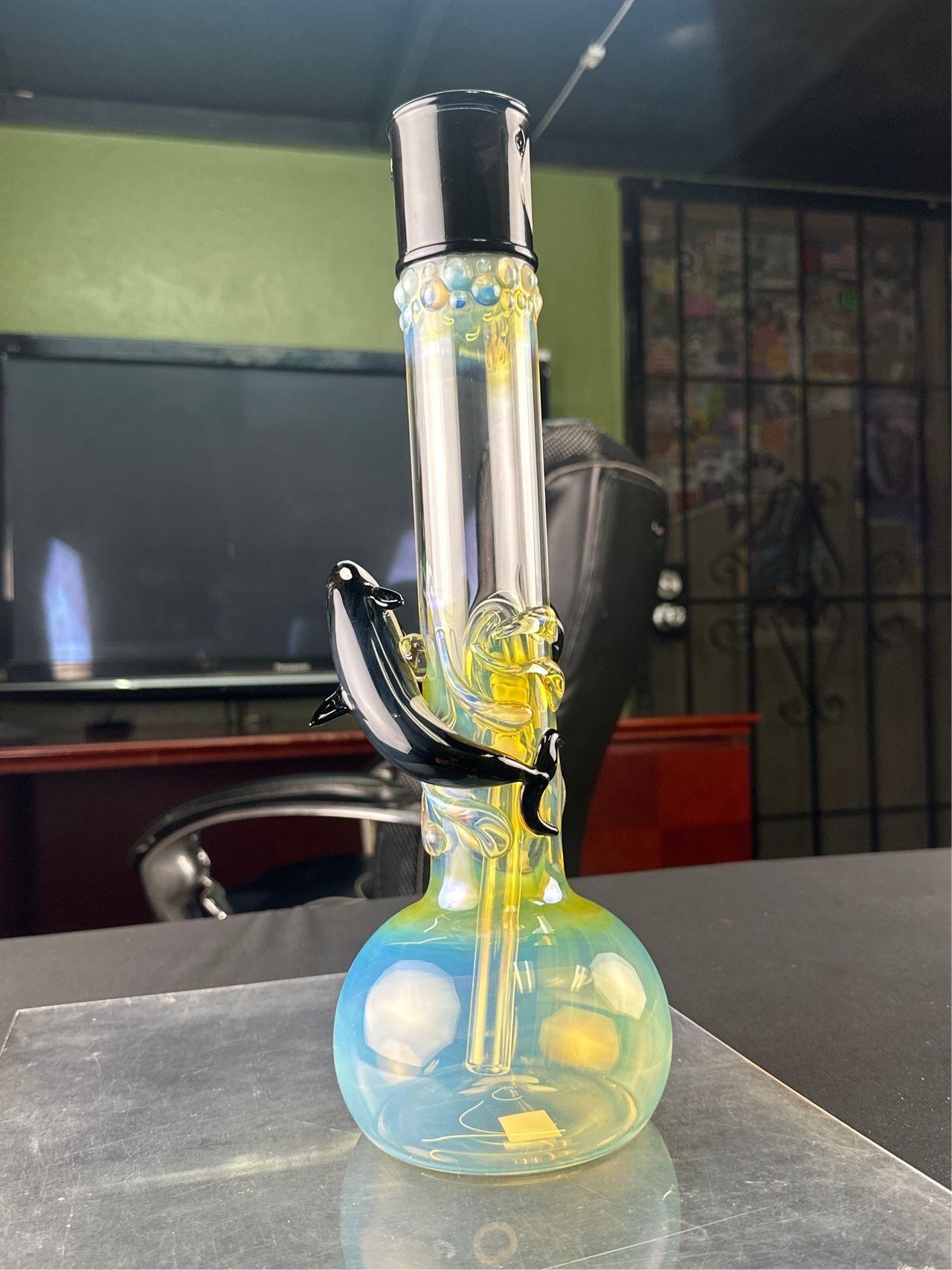 Trident Glass Custom Killer Whale Bong – Defect Sale
50% OFF