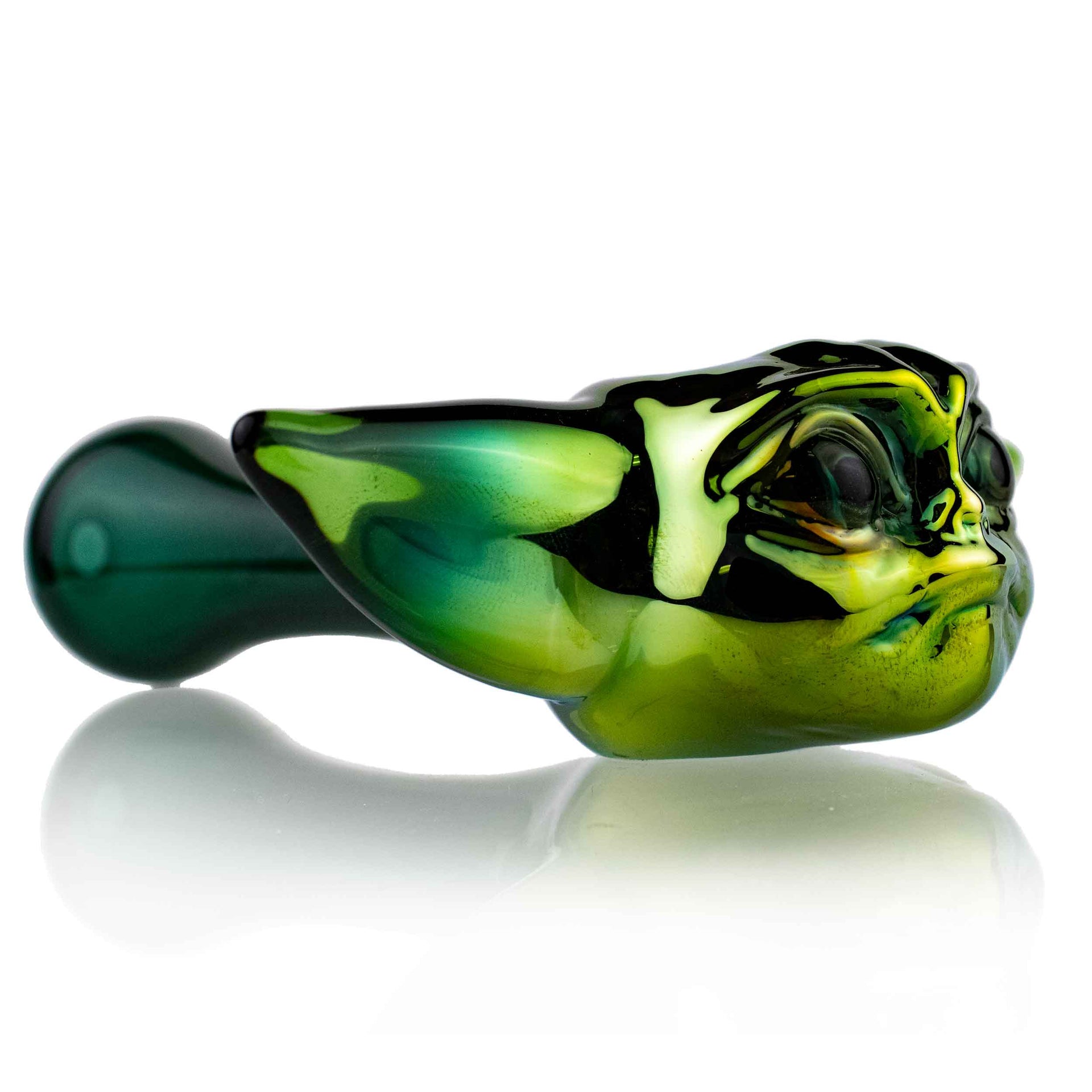 baby yoda glass pipe with gold fuming